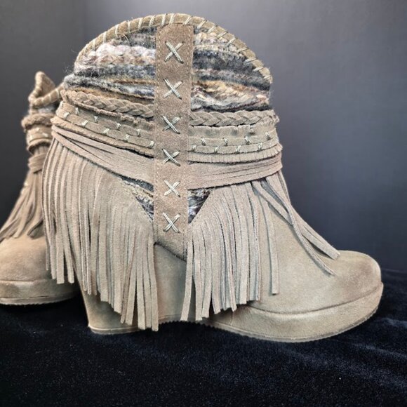 Naughty Monkey Women's Canyon Dream Ankle Bootie 9 - Picture 6 of 15